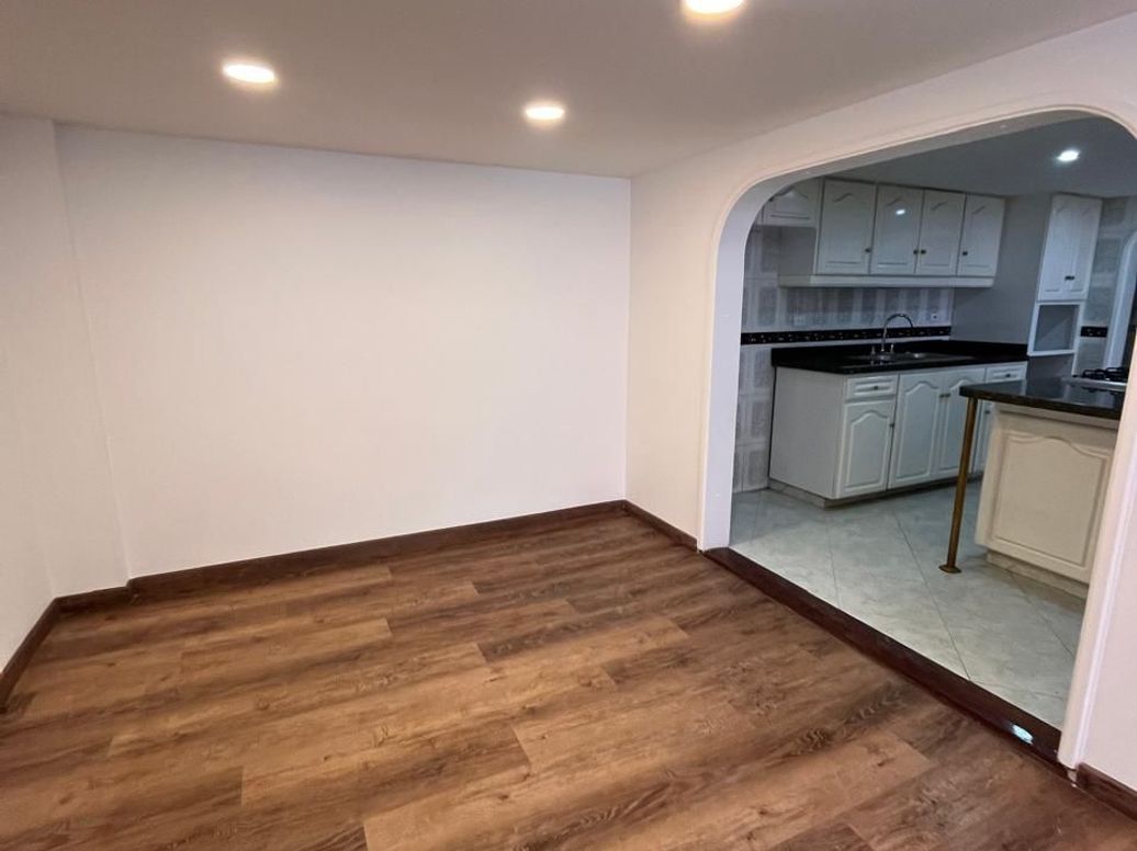 Apartamento de 3 alcobas en venta en Cr. El Bosque, Bogotá, 130 m² · foto 7 de 15
