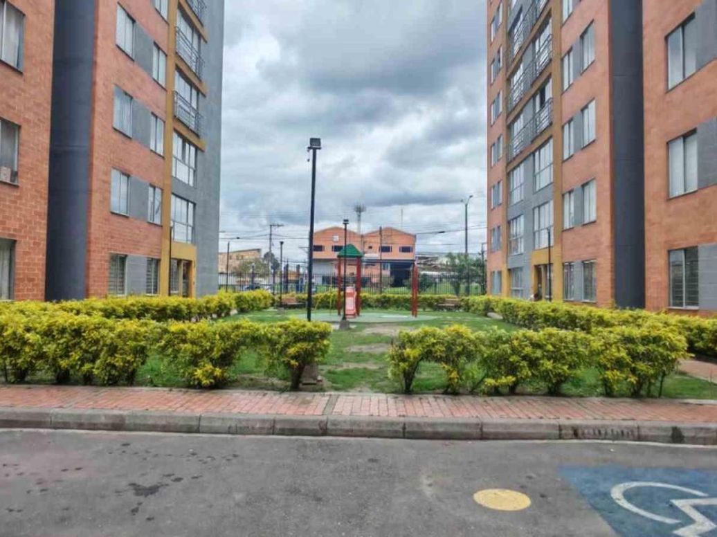 Apartamento de 2 alcobas en venta en Nueva Castilla, Bogotá, 43 m² · foto 13 de 19