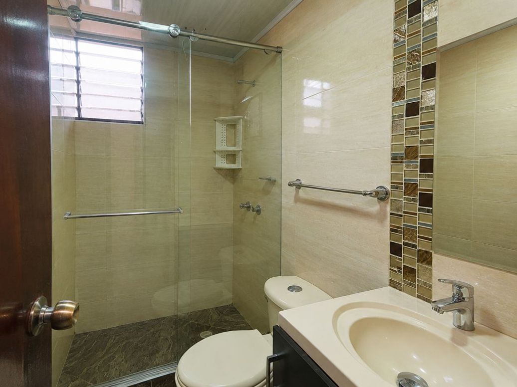 Apartamento de 5 alcobas en venta en Santa Rosa Del Carvajal, Bogotá, 66 m² · foto 7 de 13