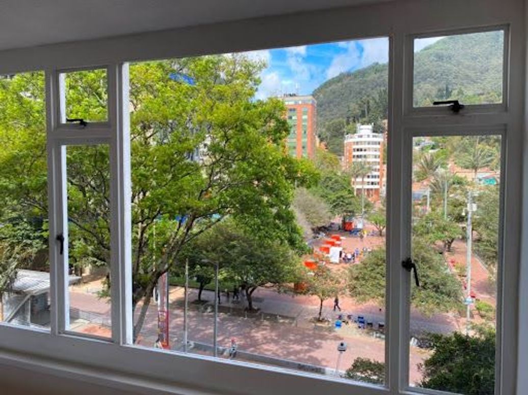 Apartamento de 3 alcobas en venta en Las Nieves, Bogotá, 113 m² · foto 5 de 7