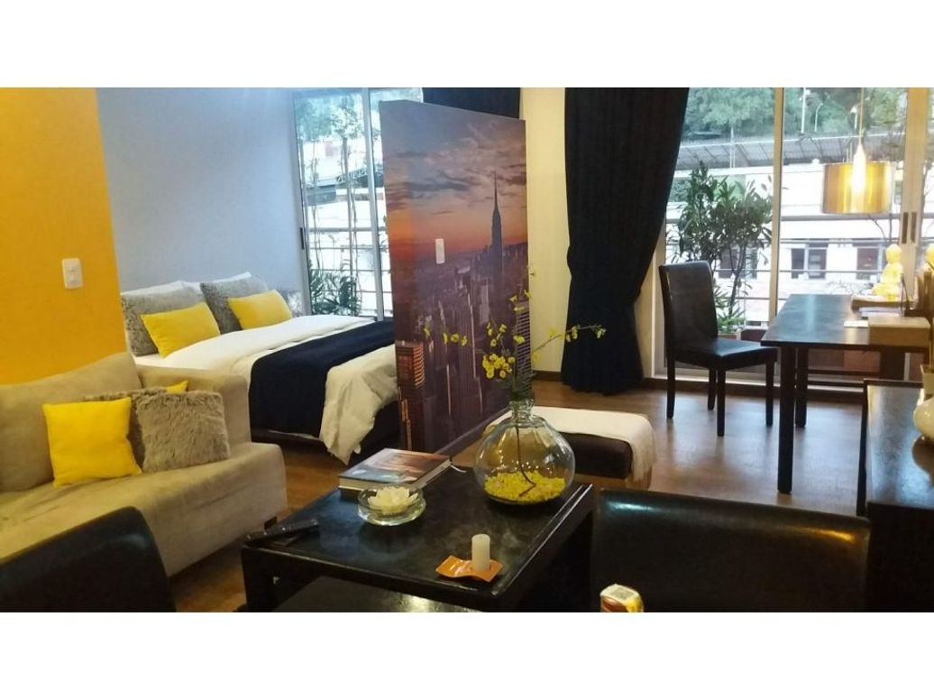 Apartaestudio en venta en La Macarena, Bogotá, 44 m² · foto 2 de 7