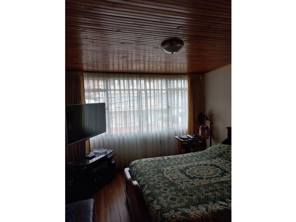 Casa de 5 alcobas en venta en La Soledad, Bogotá, 200 m² · foto 6 de 20