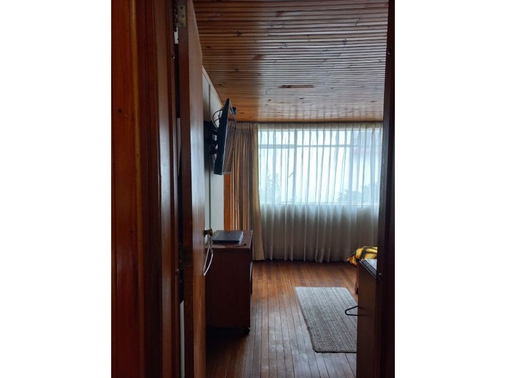 Casa de 5 alcobas en venta en La Soledad, Bogotá, 200 m² · foto 12 de 20