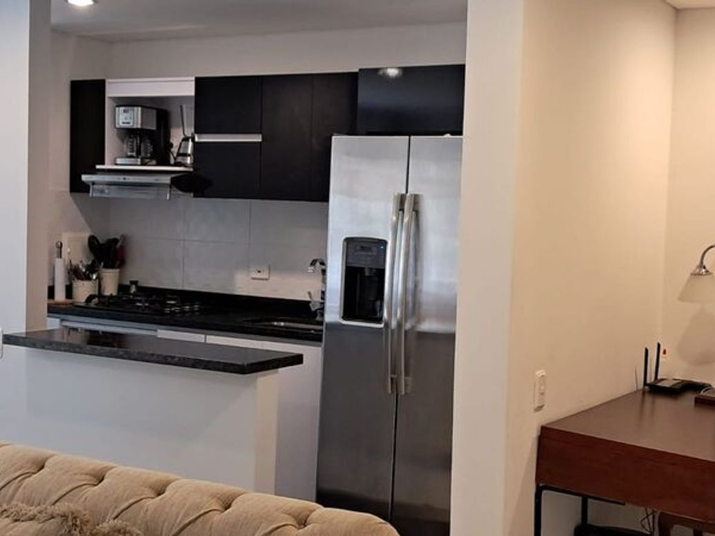 Apartamento de 2 alcobas en venta en Cedritos, Bogotá, 88 m² · foto 2 de 20