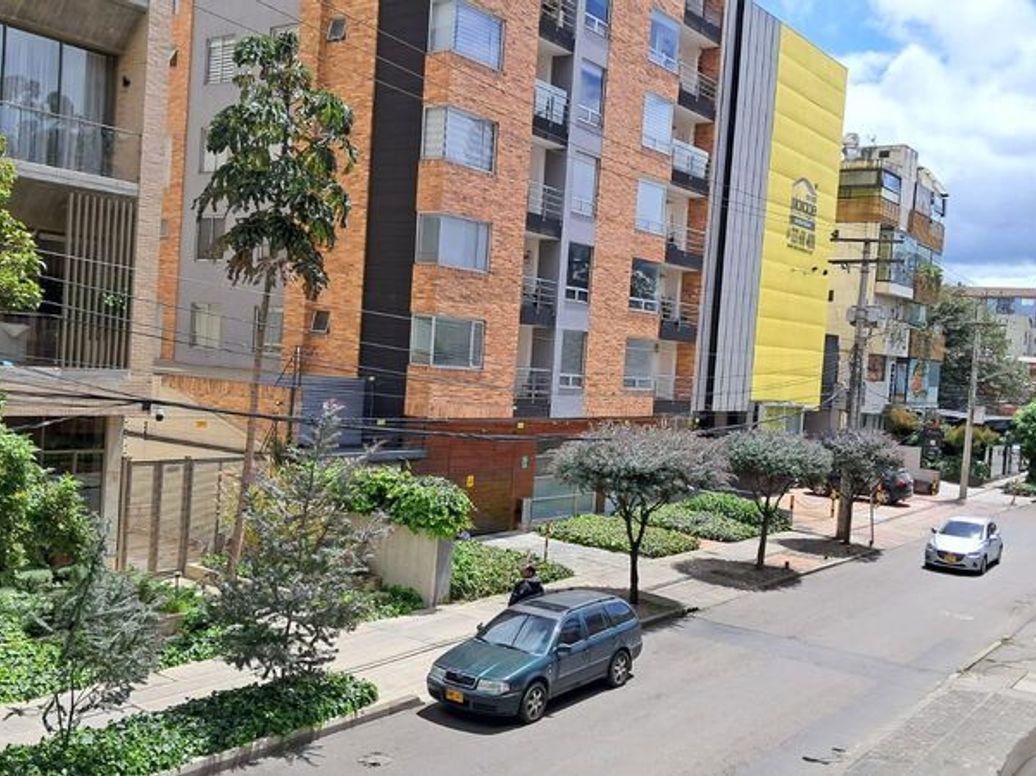 Apartamento de 2 alcobas en venta en Cedritos, Bogotá, 88 m² · foto 9 de 20