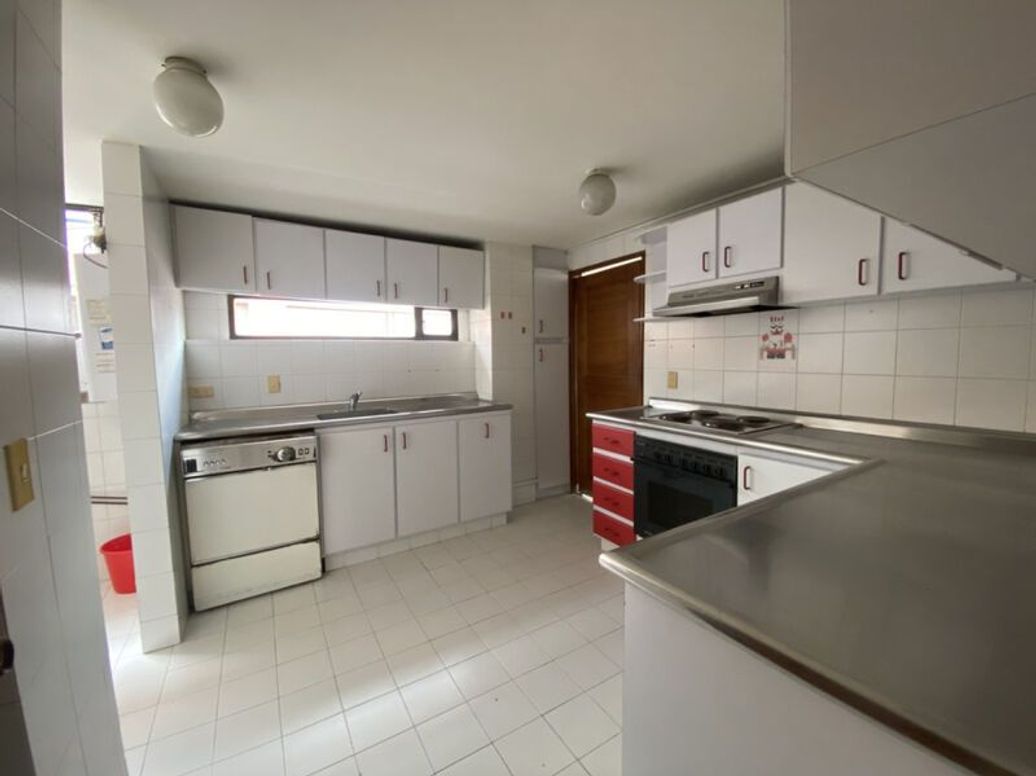 Apartamento de 3 alcobas en venta en Chico Norte Et. Iii, Bogotá, 167 m² · foto 10 de 20