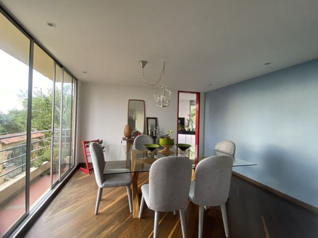 Apartamento de 3 alcobas en venta en Club De Los Lagartos, Bogotá, 167 m² · foto 2 de 20