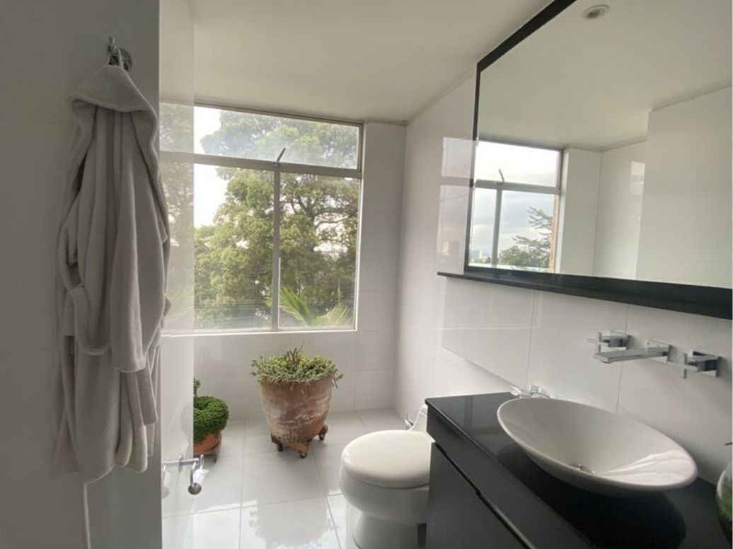 Apartamento de 3 alcobas en venta en Club De Los Lagartos, Bogotá, 167 m² · foto 15 de 20
