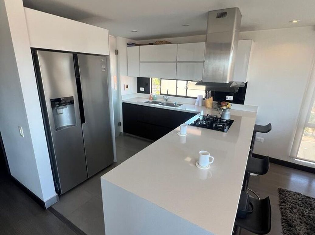 Apartamento de 3 alcobas en venta en San Patricio, Bogotá, 135 m² · foto 7 de 20
