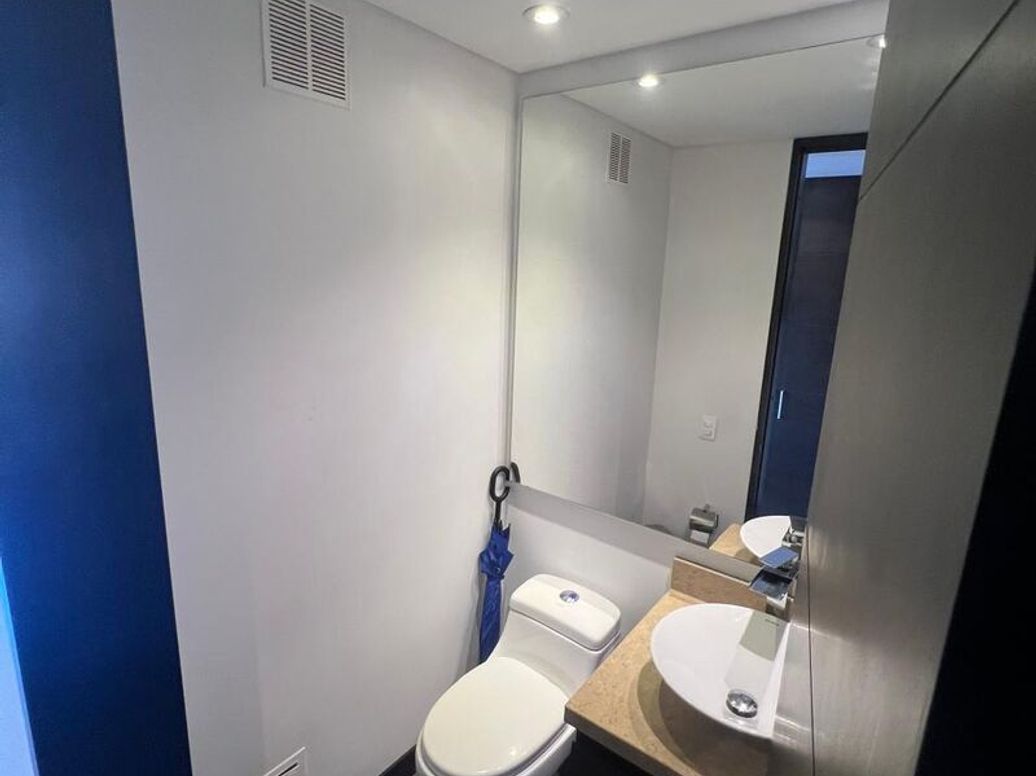 Apartamento de 3 alcobas en venta en San Patricio, Bogotá, 135 m² · foto 8 de 20