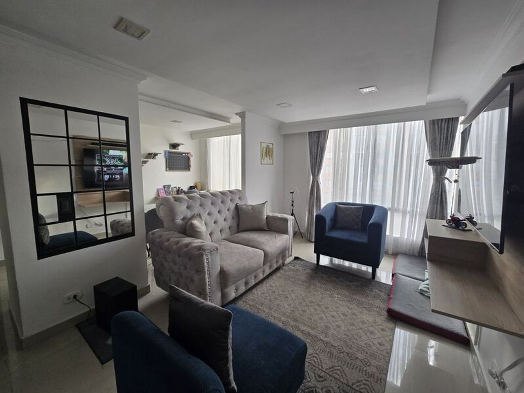 Apartamento de 2 alcobas en venta en El Vergel Occidental, Bogotá, 48 m² · foto 2 de 9