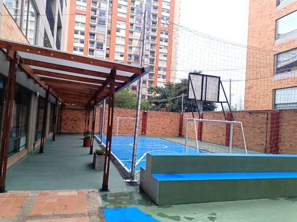 Apartamento de 4 alcobas en venta en San José Del Prado, Bogotá, 150 m² · foto 2 de 20