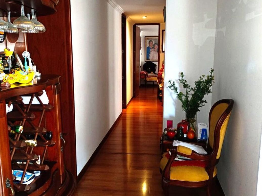 Apartamento de 4 alcobas en venta en San José Del Prado, Bogotá, 150 m² · foto 15 de 20
