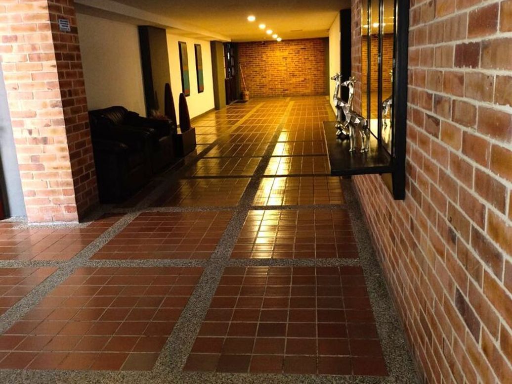 Apartamento de 4 alcobas en venta en San José Del Prado, Bogotá, 150 m² · foto 17 de 20