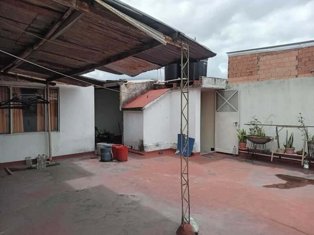 Casa de 5 alcobas en venta en La Estrada, Bogotá, 280 m² · foto 15 de 18