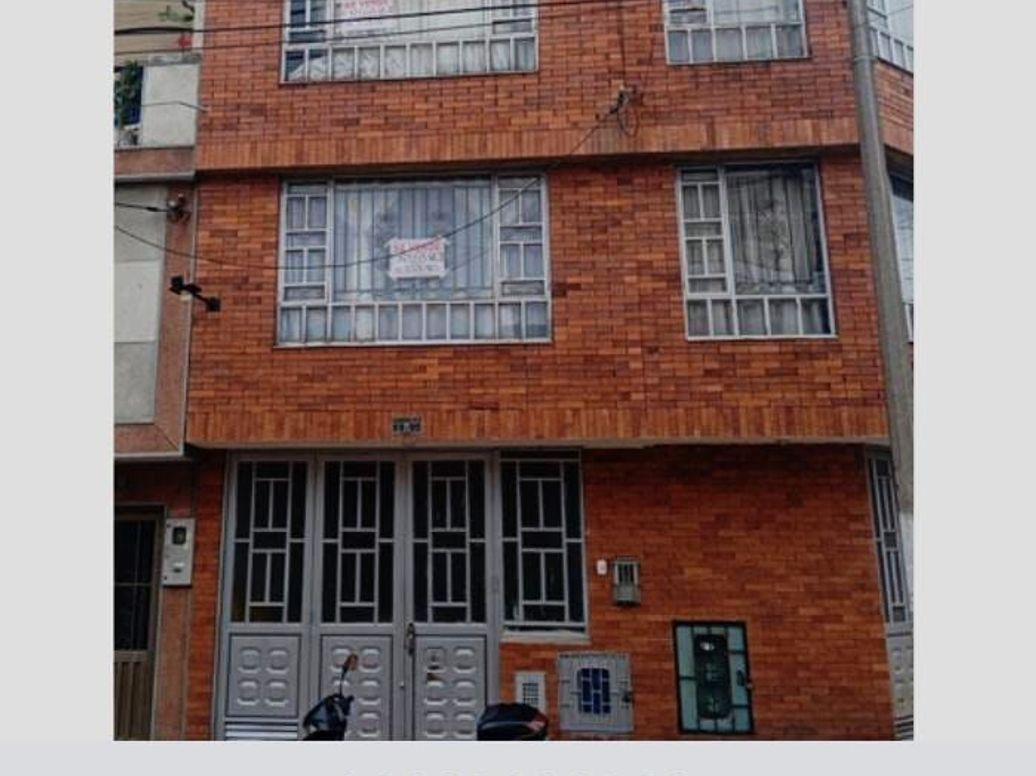 Casa de 3 alcobas en venta en La Estrada, Bogotá, 123 m² · foto 2 de 10