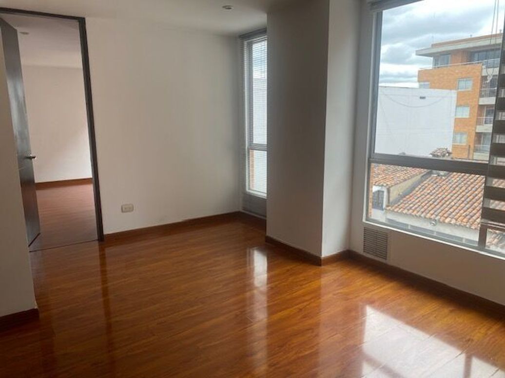 Apartaestudio en venta en El Batan, Bogotá, 42 m² · foto 13 de 20