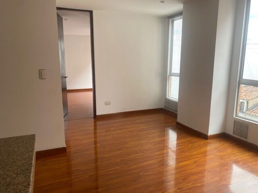Apartaestudio en venta en El Batan, Bogotá, 42 m² · foto 2 de 20