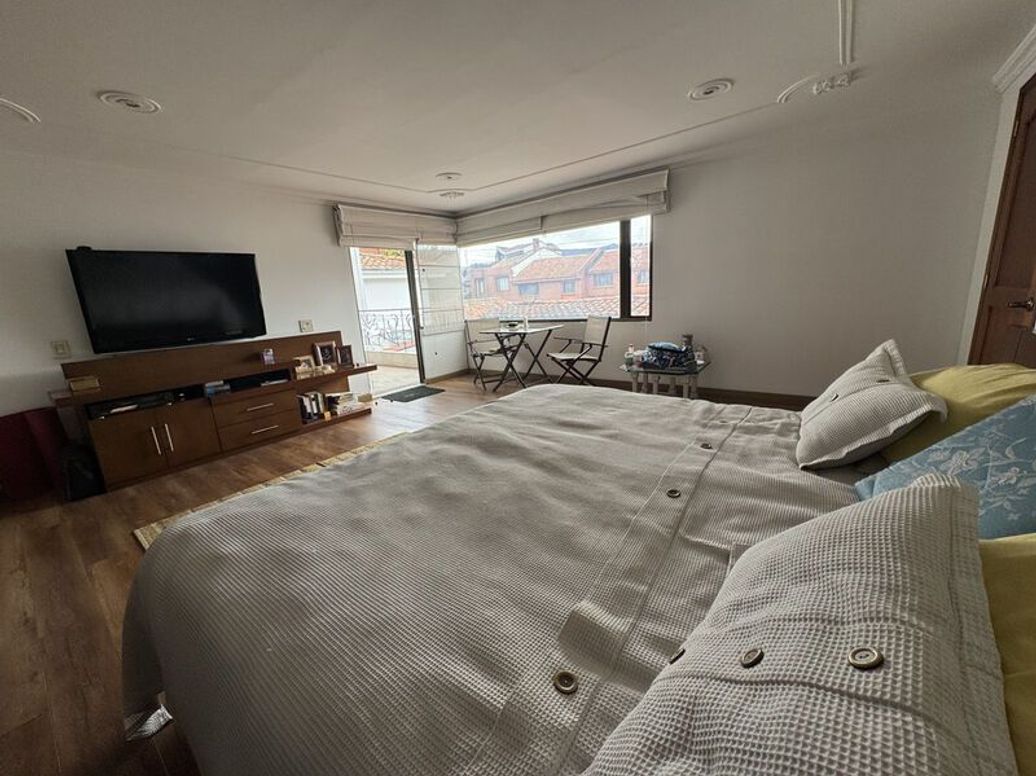 Casa de 3 alcobas en venta en Mónaco, Bogotá, 270 m² · foto 12 de 20
