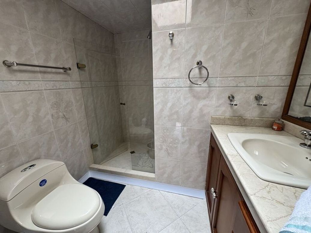 Casa de 3 alcobas en venta en Mónaco, Bogotá, 270 m² · foto 18 de 20