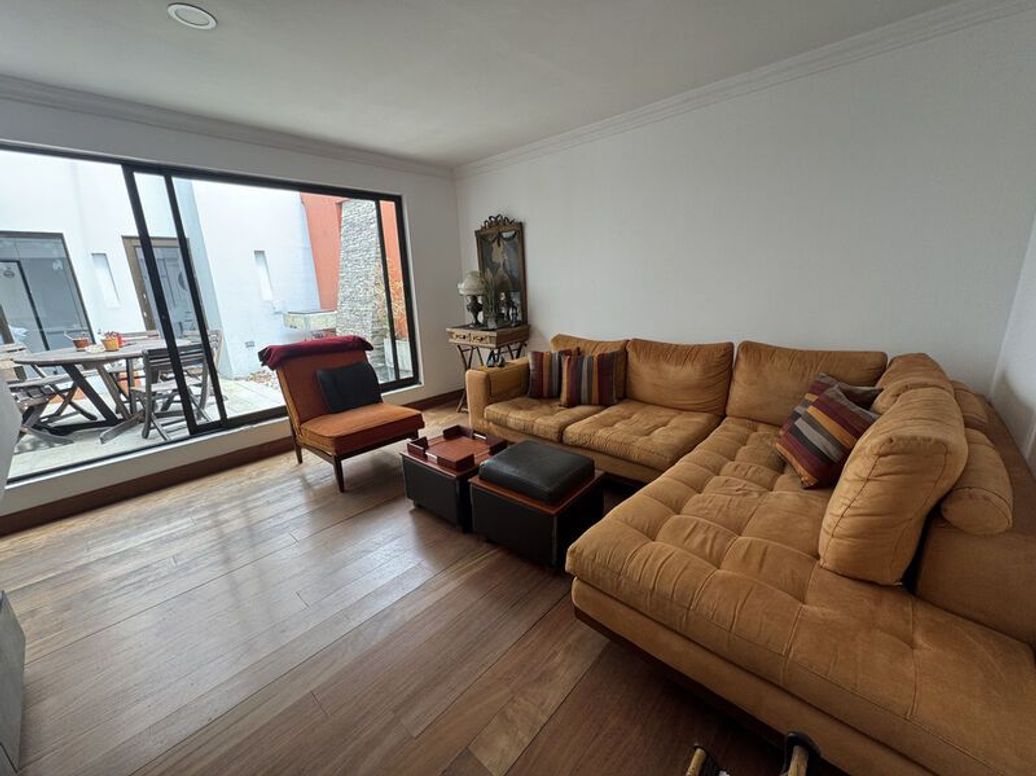 Casa de 3 alcobas en venta en Mónaco, Bogotá, 270 m² · foto 6 de 20