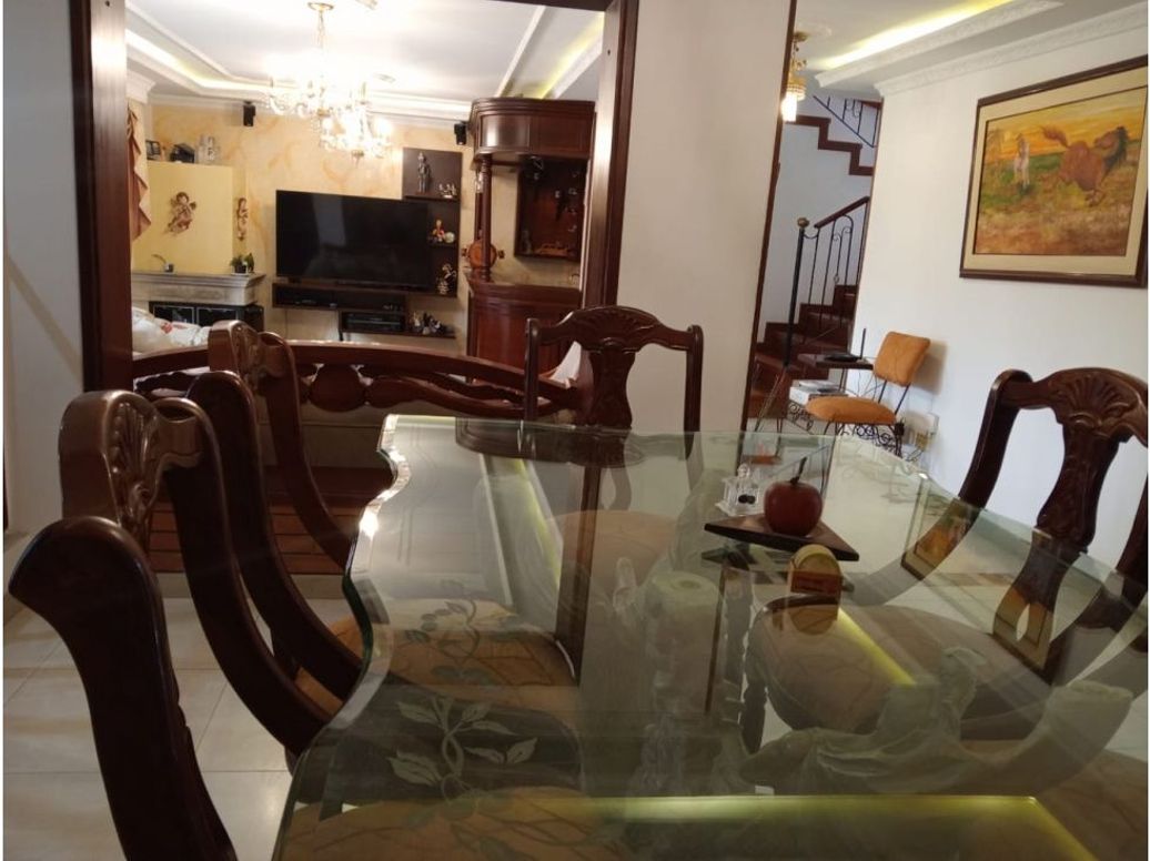 Casa de 4 alcobas en venta en Usaquén, Bogotá, 274 m² · foto 6 de 20