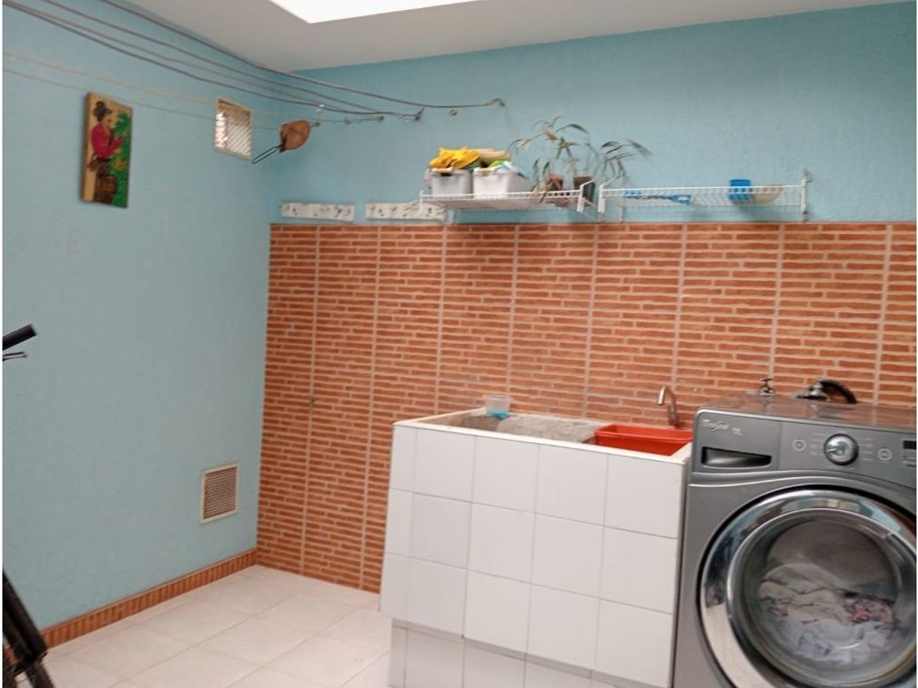 Casa de 4 alcobas en venta en Usaquén, Bogotá, 274 m² · foto 13 de 20