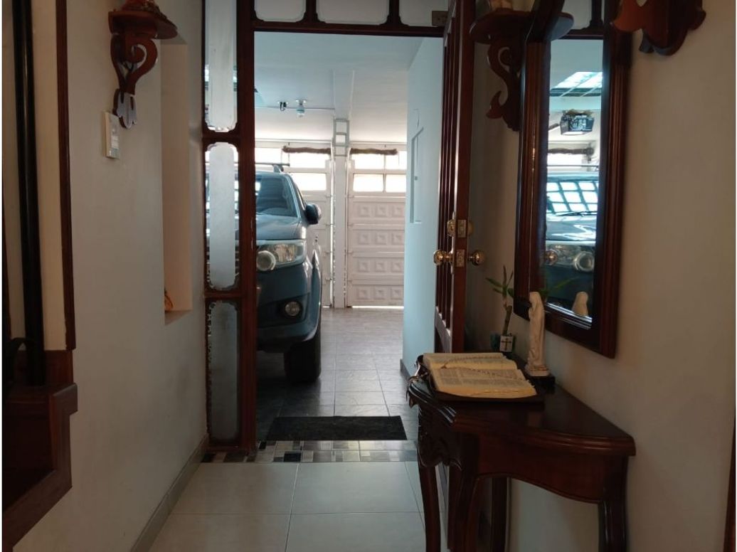 Casa de 4 alcobas en venta en Usaquén, Bogotá, 274 m² · foto 16 de 20