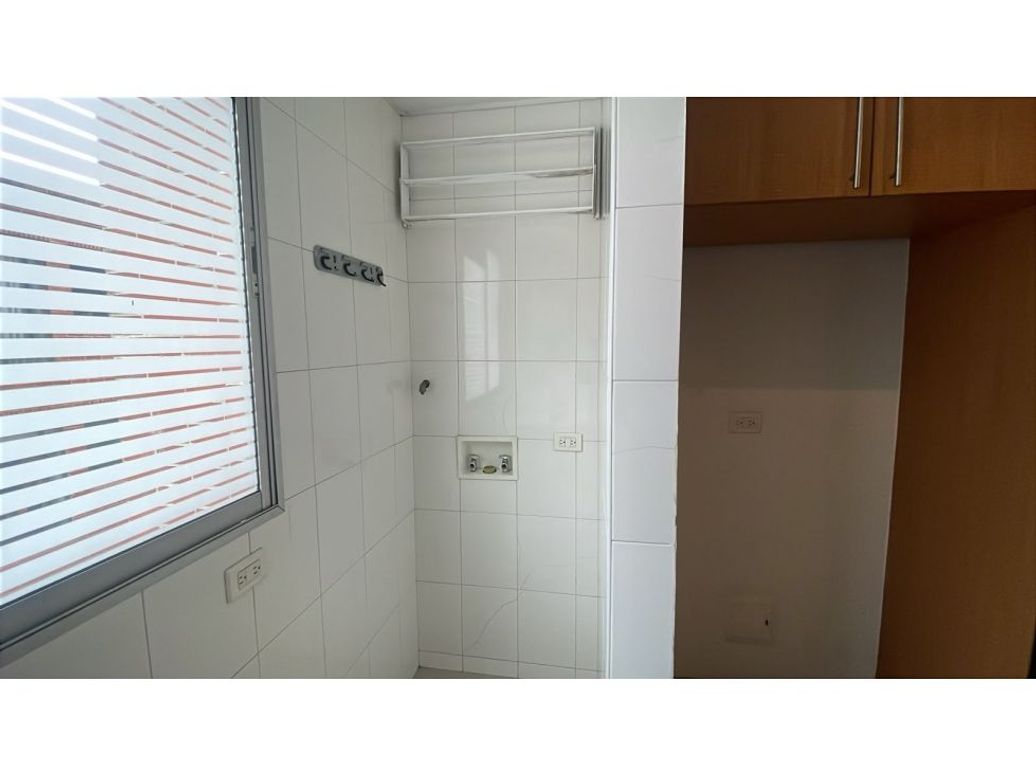 Apartamento de 2 alcobas en venta en Chicó Navarra, Bogotá, 86 m² · foto 10 de 20