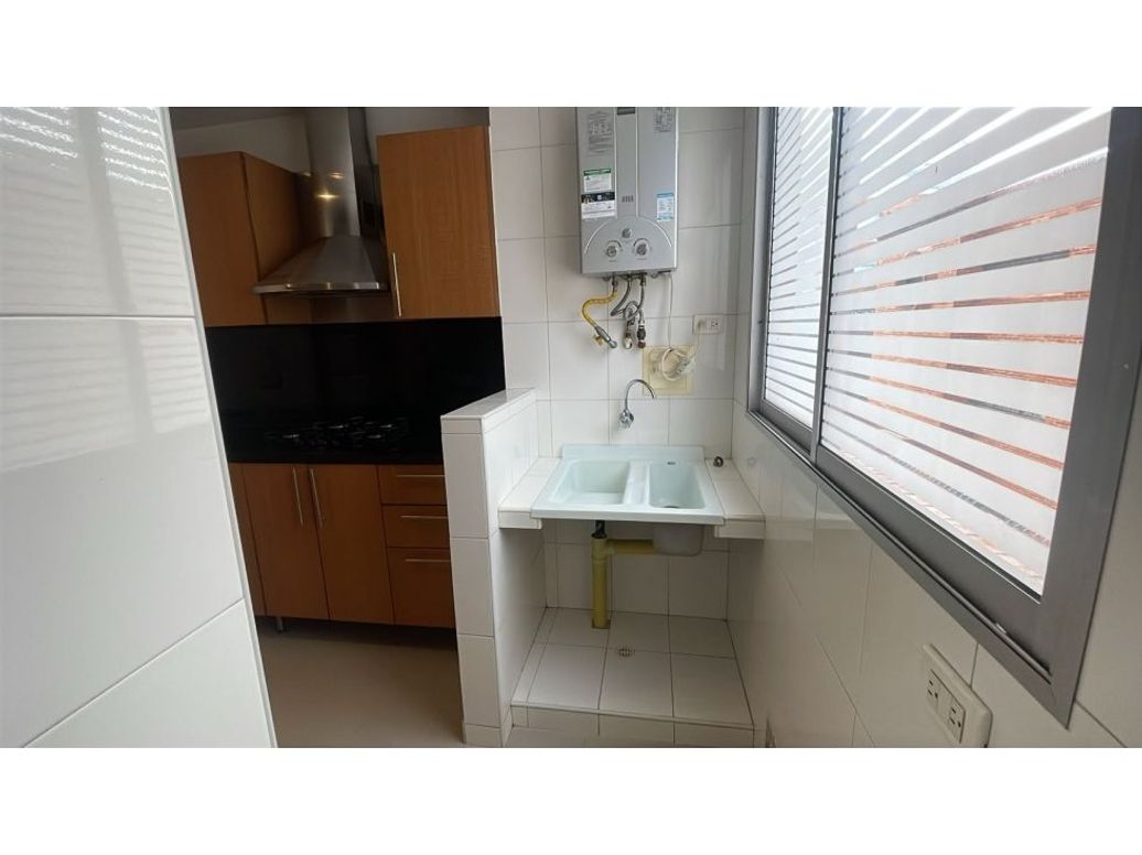 Apartamento de 2 alcobas en venta en Chicó Navarra, Bogotá, 86 m² · foto 9 de 20