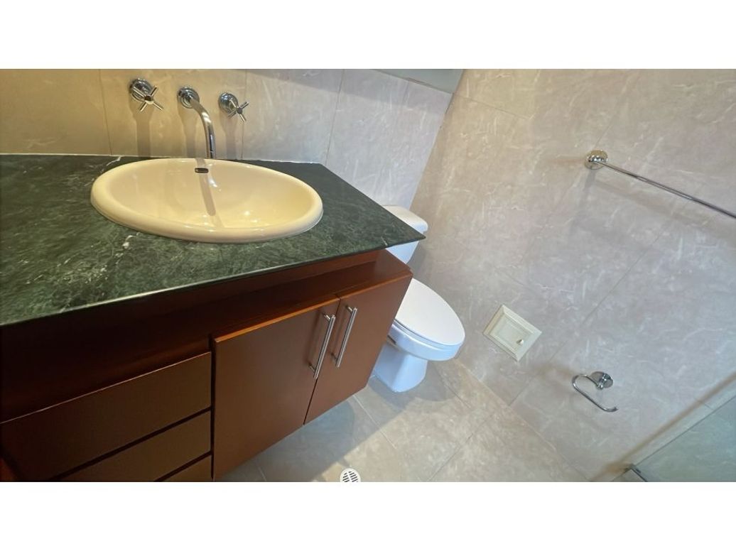 Apartamento de 2 alcobas en venta en Chicó Navarra, Bogotá, 86 m² · foto 15 de 20