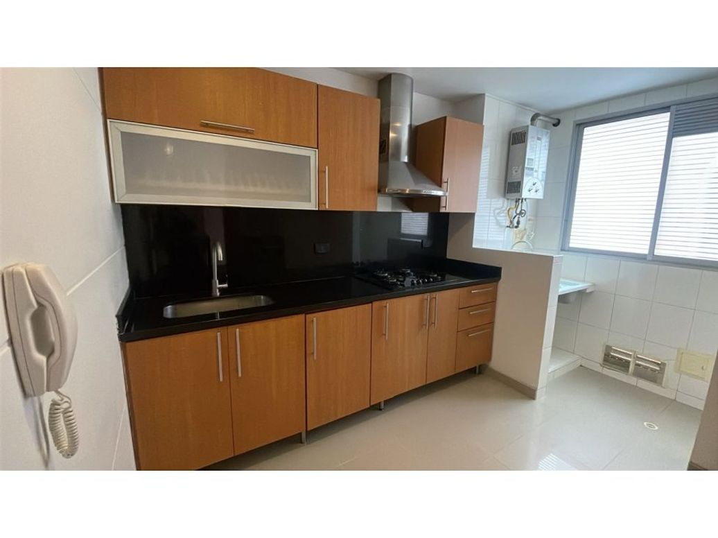 Apartamento de 2 alcobas en venta en Chicó Navarra, Bogotá, 86 m² · foto 6 de 20