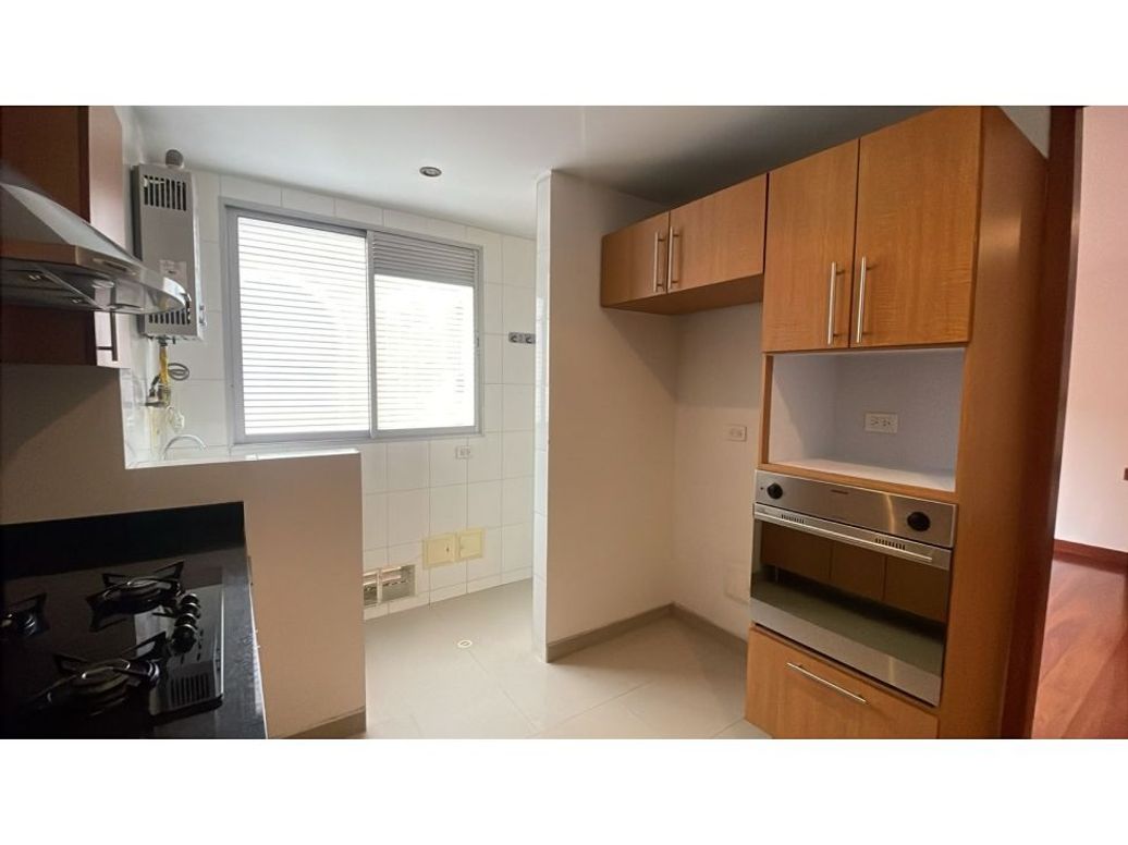 Apartamento de 2 alcobas en venta en Chicó Navarra, Bogotá, 86 m² · foto 8 de 20