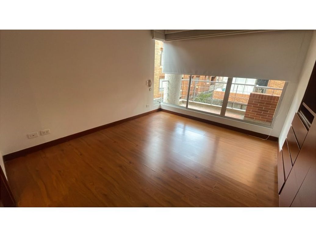 Apartamento de 2 alcobas en venta en Chicó Navarra, Bogotá, 86 m² · foto 11 de 20