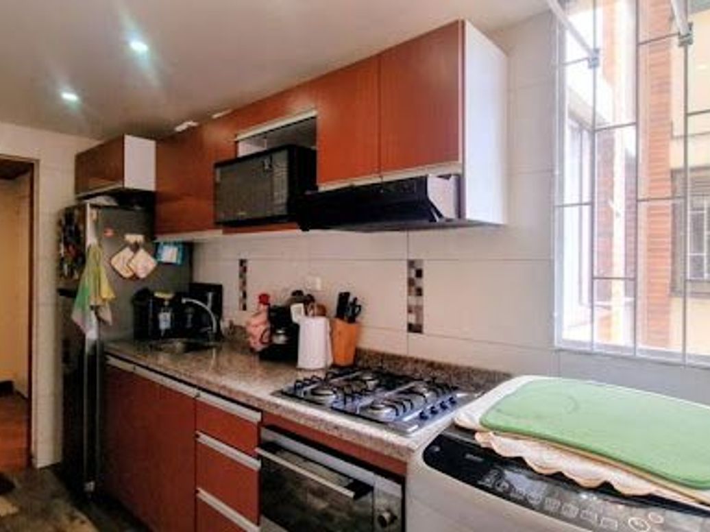 Apartamento de 2 alcobas en venta en Suba Centro, Bogotá, 75 m² · foto 7 de 19