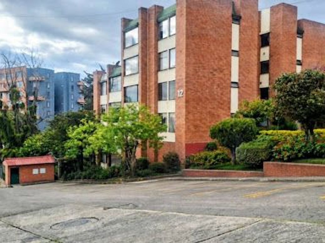 Apartamento de 2 alcobas en venta en Suba Centro, Bogotá, 75 m² · foto 2 de 19
