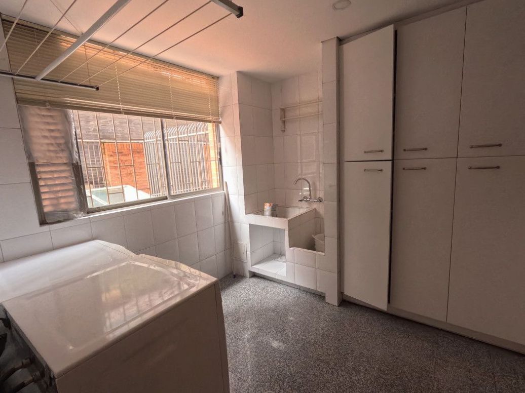 Apartamento de 4 alcobas en venta en El Retiro, Bogotá, 277 m² · foto 11 de 20