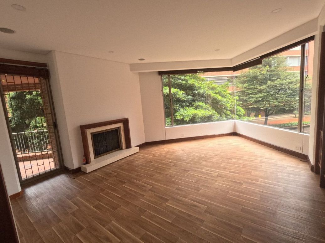 Apartamento de 4 alcobas en venta en El Retiro, Bogotá, 277 m² · foto 6 de 20