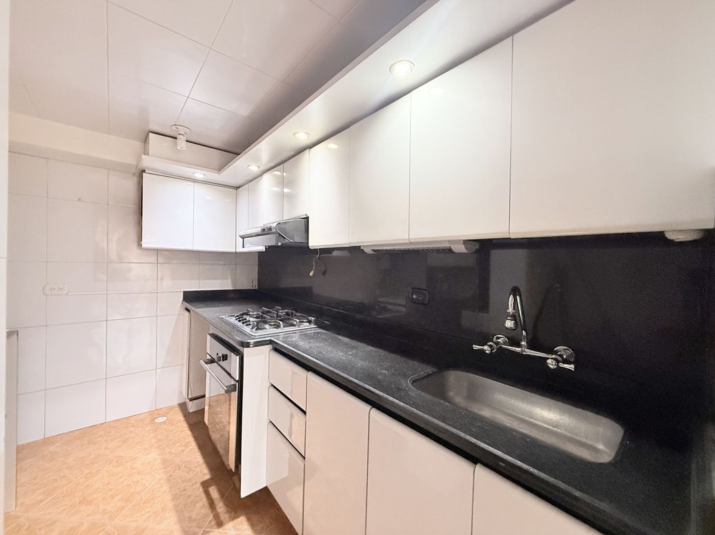 Apartamento de 3 alcobas en venta en San Antonio Nor - Occidental, Bogotá, 129 m² · foto 16 de 20