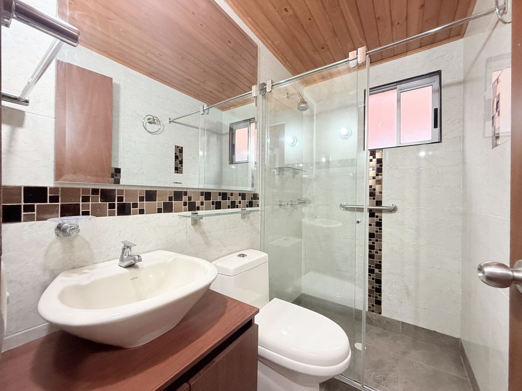 Apartamento de 3 alcobas en venta en San Antonio Nor - Occidental, Bogotá, 129 m² · foto 18 de 20