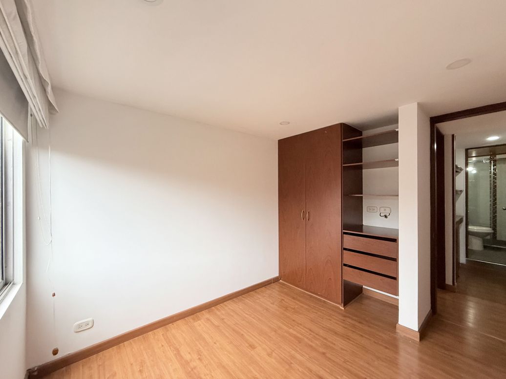 Apartamento de 3 alcobas en venta en San Antonio Nor - Occidental, Bogotá, 129 m² · foto 7 de 20