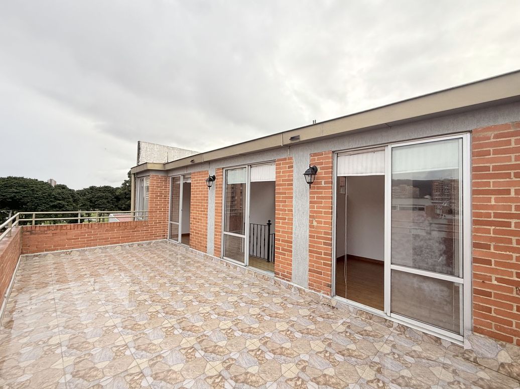 Apartamento de 3 alcobas en venta en San Antonio Nor - Occidental, Bogotá, 129 m² · foto 19 de 20