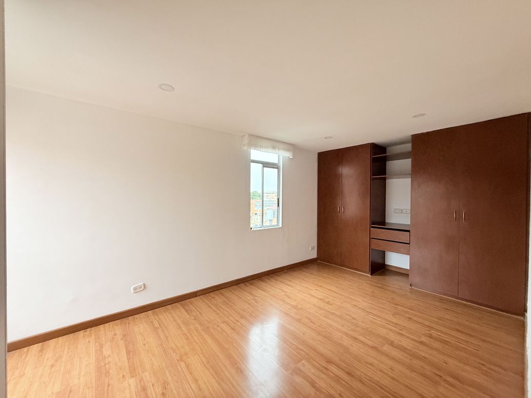 Apartamento de 3 alcobas en venta en San Antonio Nor - Occidental, Bogotá, 129 m² · foto 11 de 20