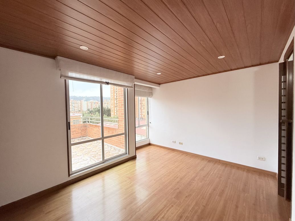 Apartamento de 3 alcobas en venta en San Antonio Nor - Occidental, Bogotá, 129 m² · foto 12 de 20