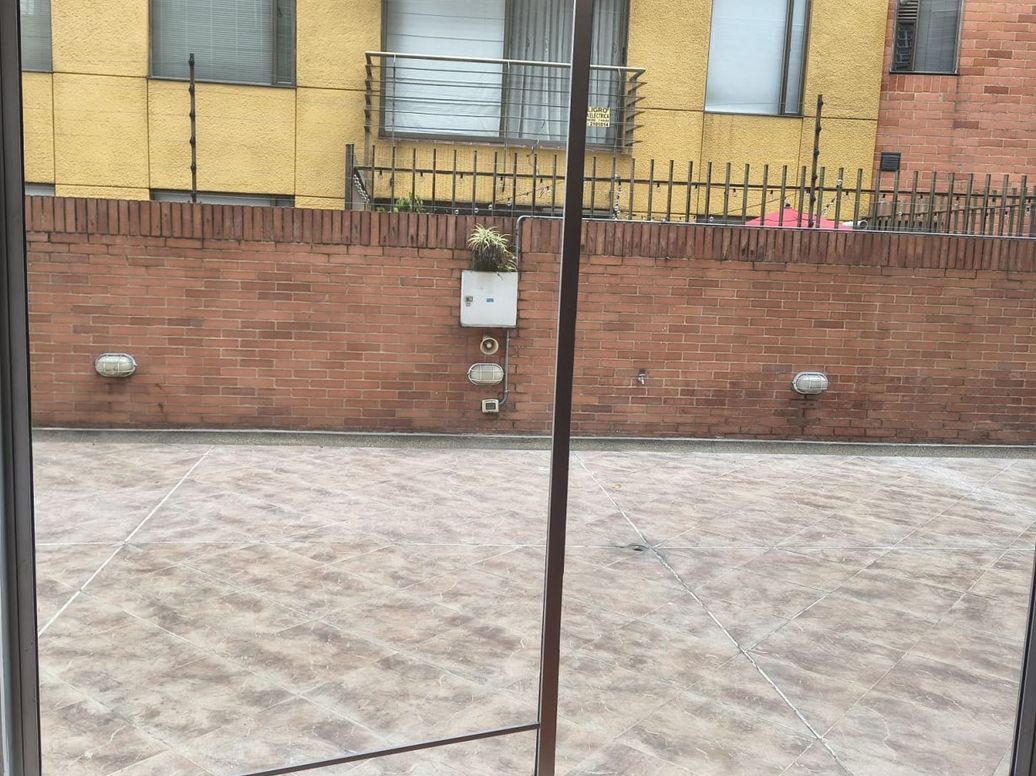 Apartamento de 3 alcobas en venta en Santa Barbara Occidental, Bogotá, 138 m² · foto 18 de 18