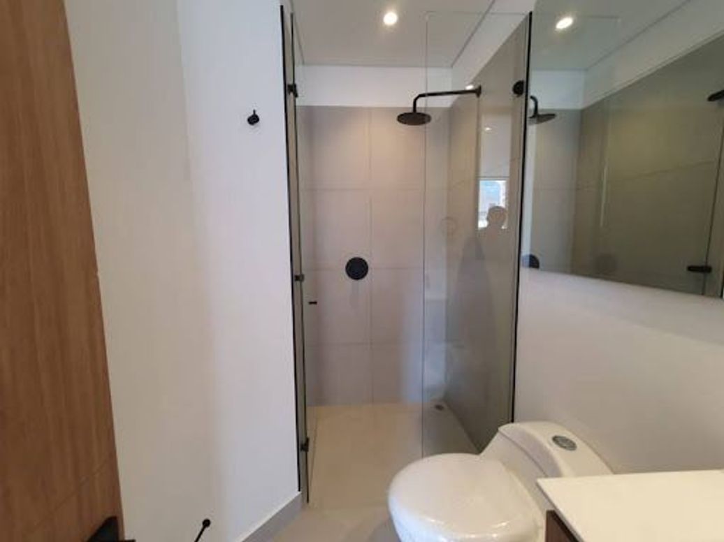 Apartamento de 2 alcobas en venta en Chico Norte Iii, Bogotá, 65 m² · foto 19 de 20