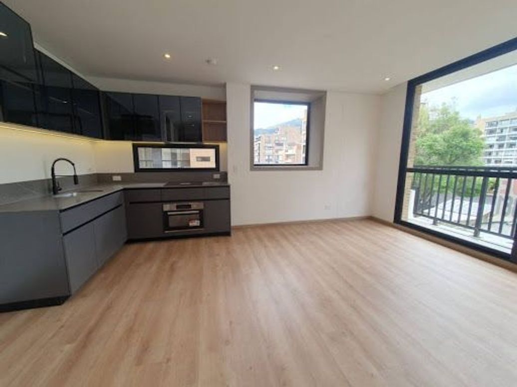 Apartamento de 2 alcobas en venta en Chico Norte Iii, Bogotá, 65 m² · foto 4 de 20