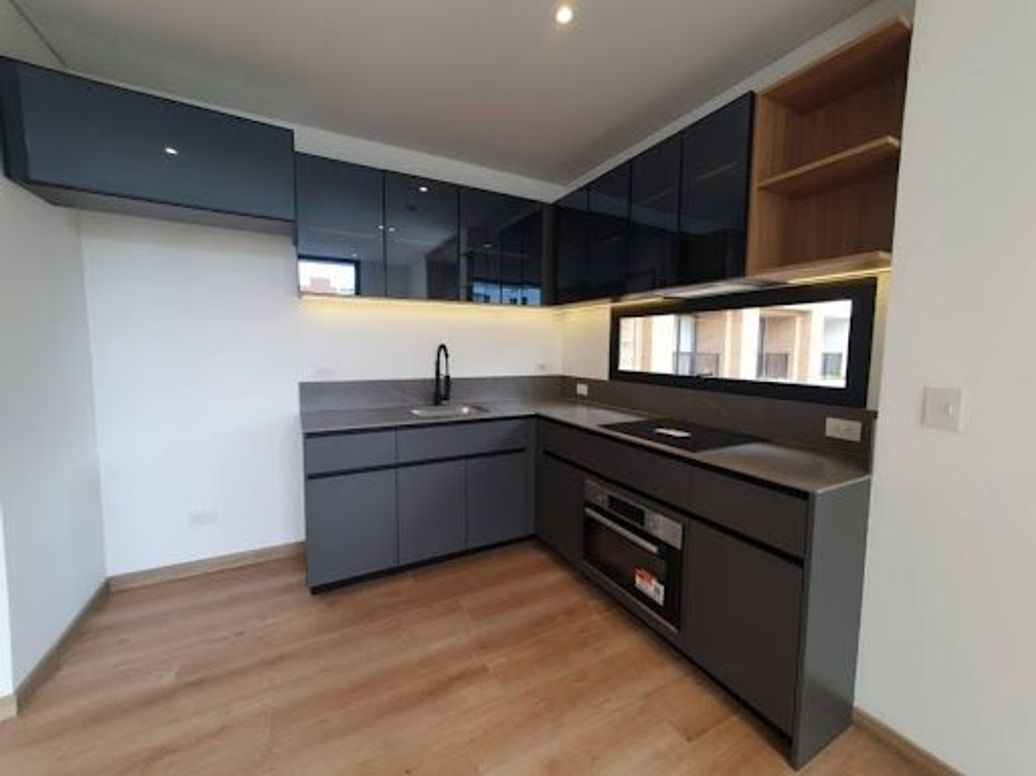 Apartamento de 2 alcobas en venta en Chico Norte Iii, Bogotá, 65 m² · foto 3 de 20
