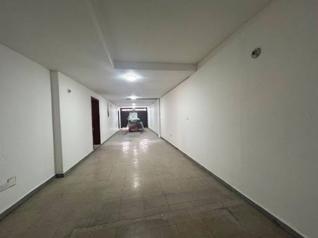 Casa de 6 alcobas en venta en Centro Nariño, Bogotá, 675 m² · foto 16 de 20