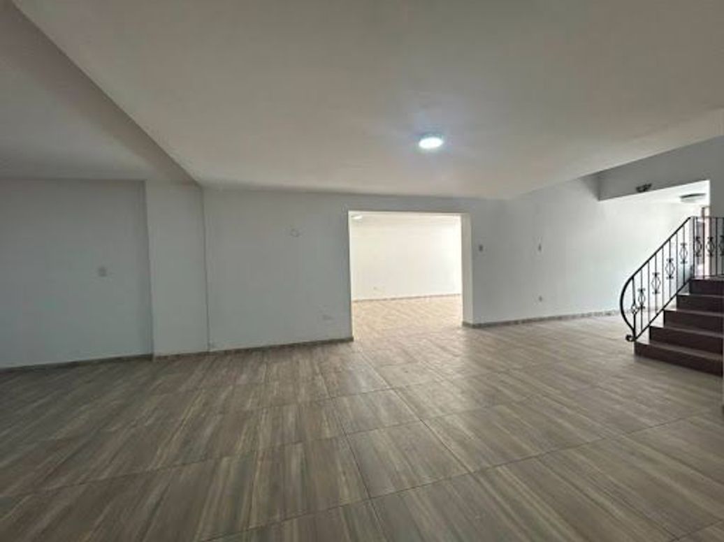 Casa de 6 alcobas en venta en Centro Nariño, Bogotá, 675 m² · foto 20 de 20